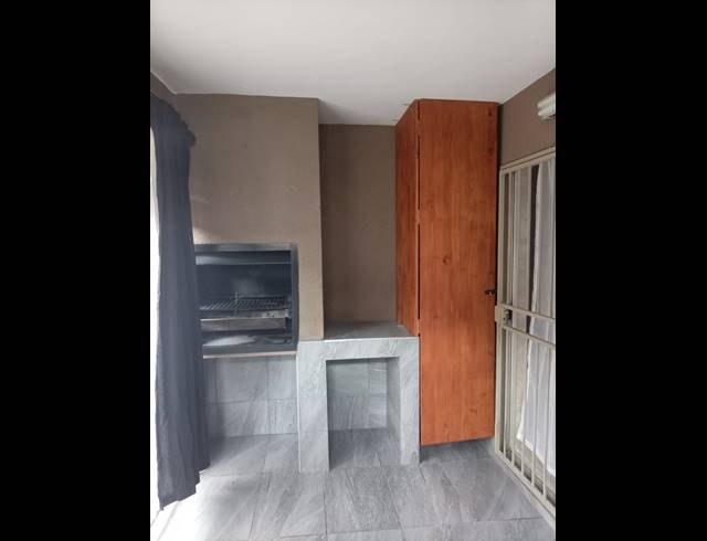 2 BEDROOM APARTMENT TO LET IN DEL JUDOR